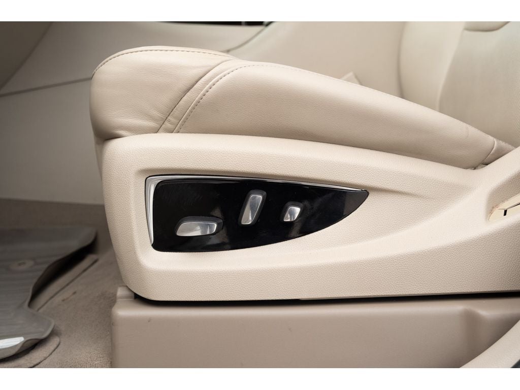 2016 Cadillac Escalade Luxury Collection