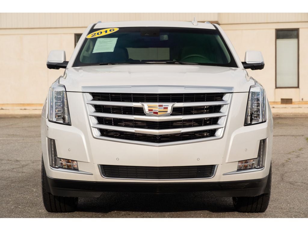2016 Cadillac Escalade Luxury Collection