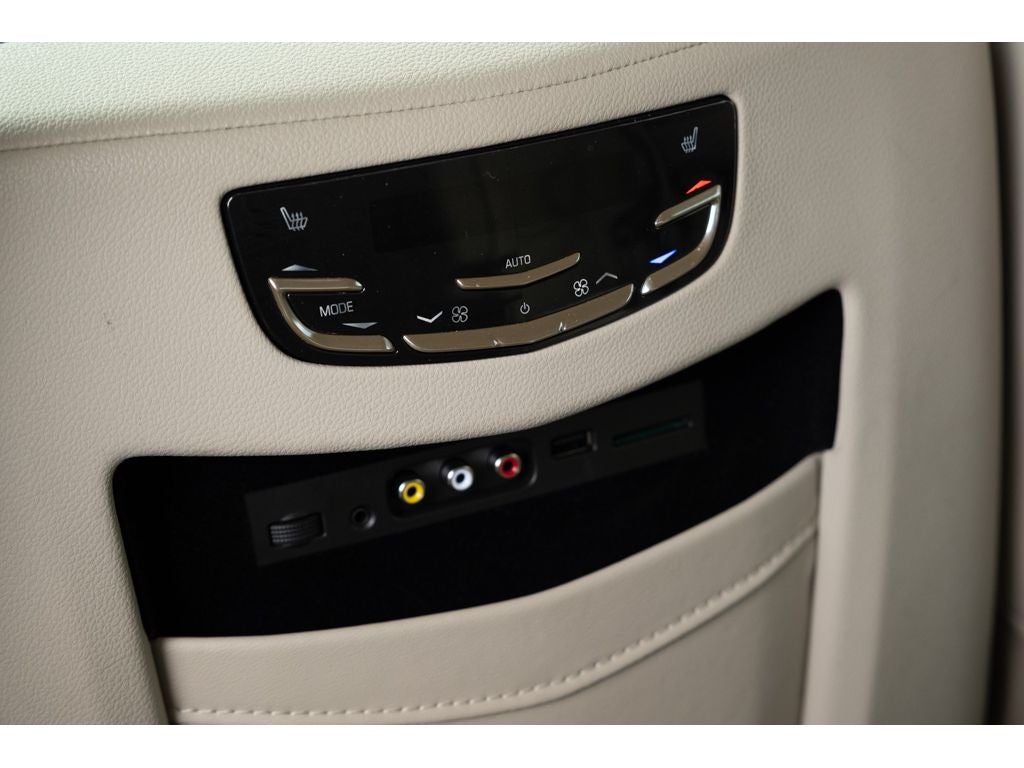 2016 Cadillac Escalade Luxury Collection
