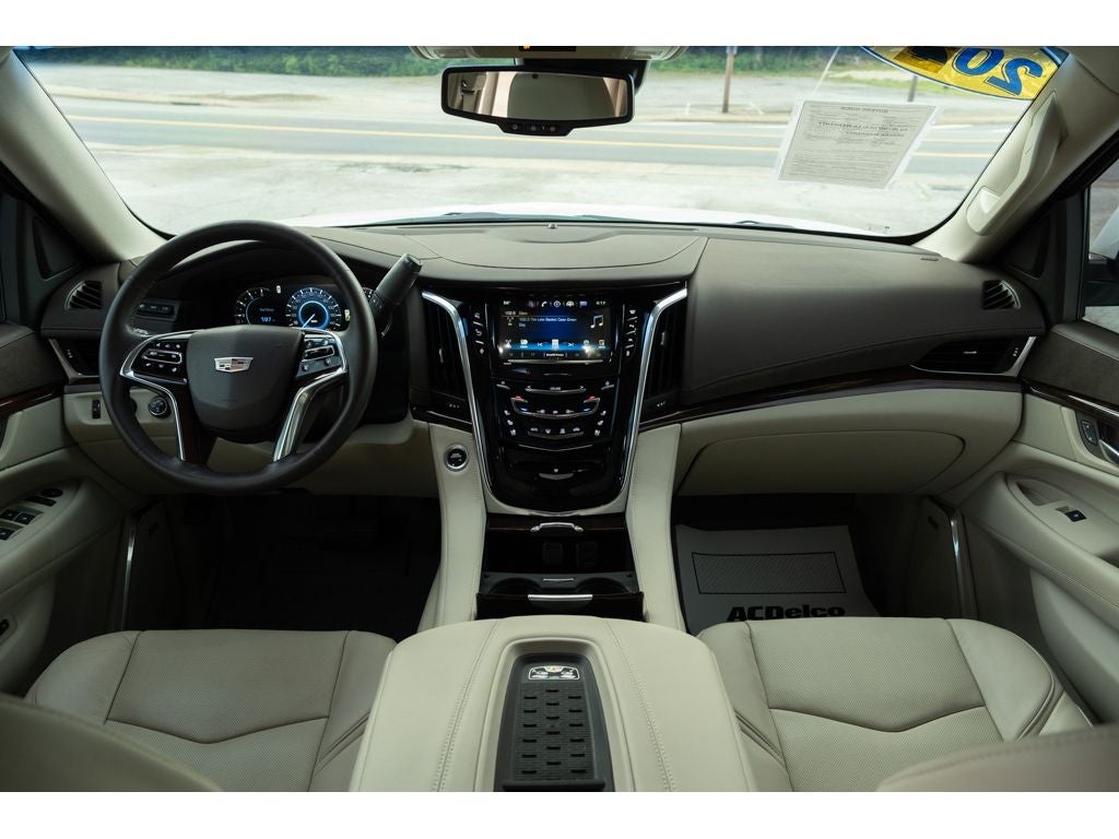 2016 Cadillac Escalade Luxury Collection