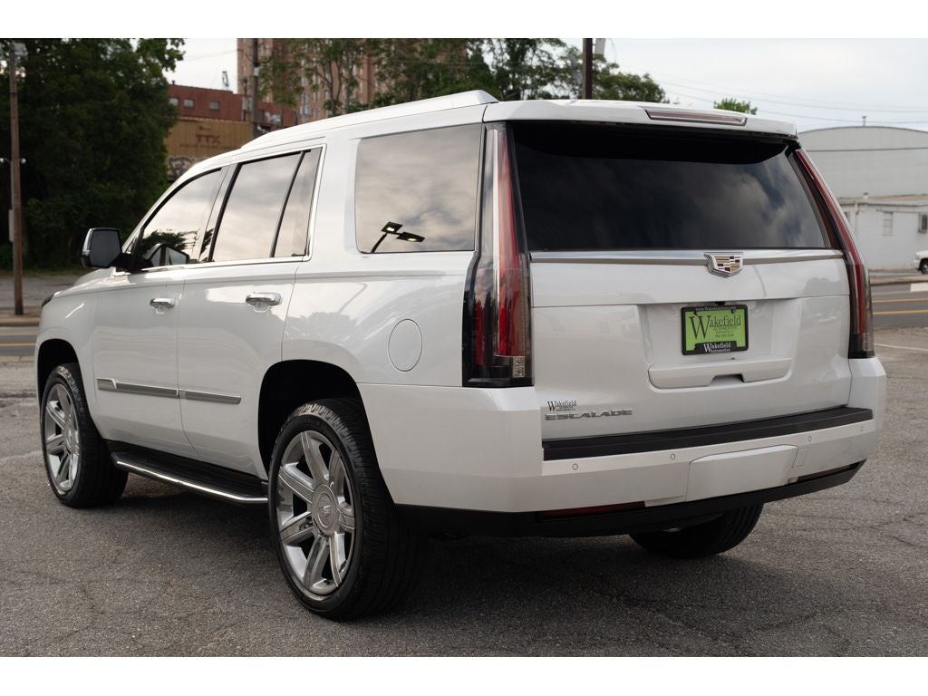 2016 Cadillac Escalade Luxury Collection