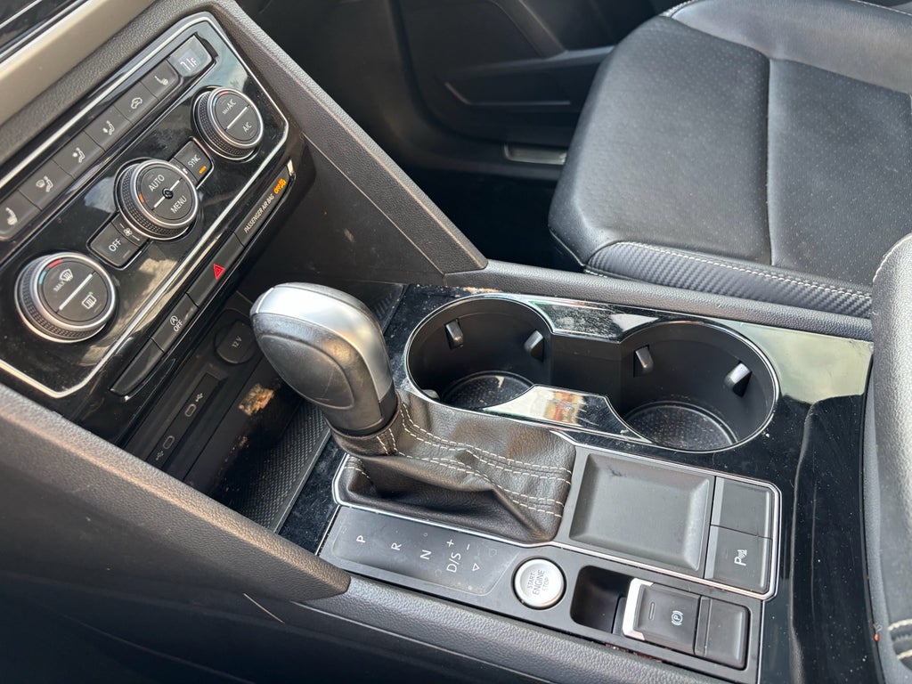 2022 Volkswagen Atlas Cross Sport 3.6L V6 SE w/Technology
