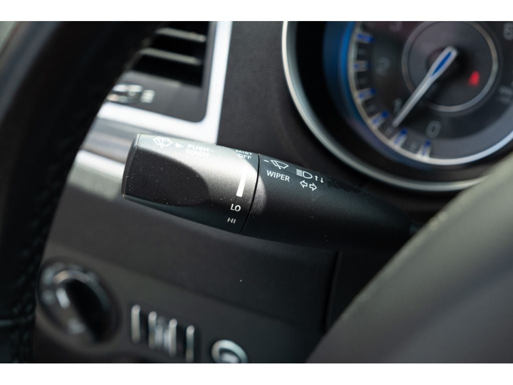 2022 Chrysler 300 Touring L