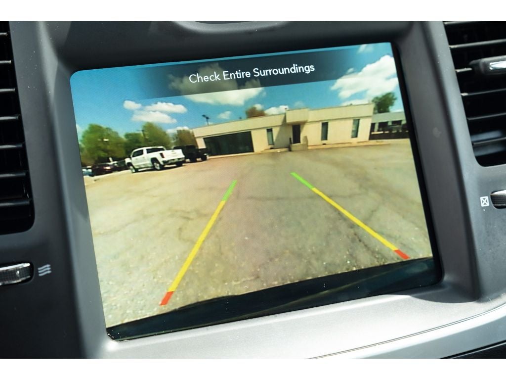 2022 Chrysler 300 Touring L