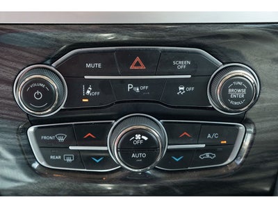 2022 Chrysler 300 Touring L