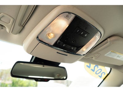 2022 Chrysler 300 Touring L