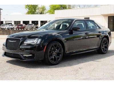 2022 Chrysler 300 Touring L