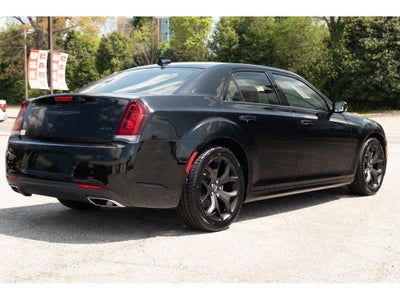 2022 Chrysler 300 Touring L