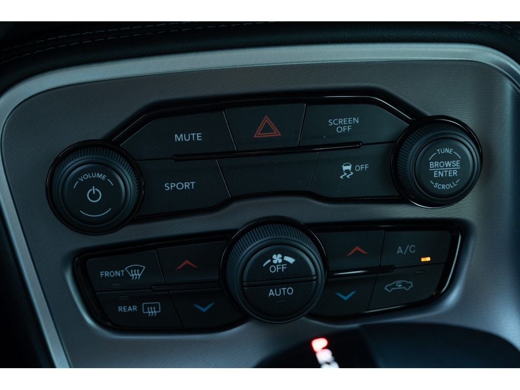 2021 Dodge Challenger SXT