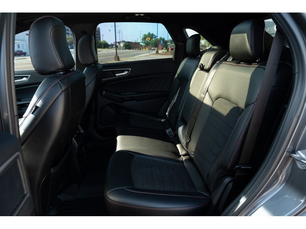 2022 Ford Edge ST Line