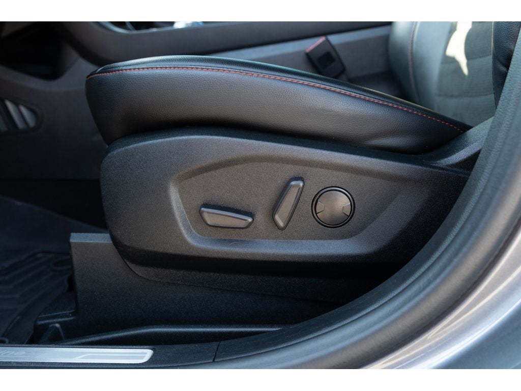 2022 Ford Edge ST Line