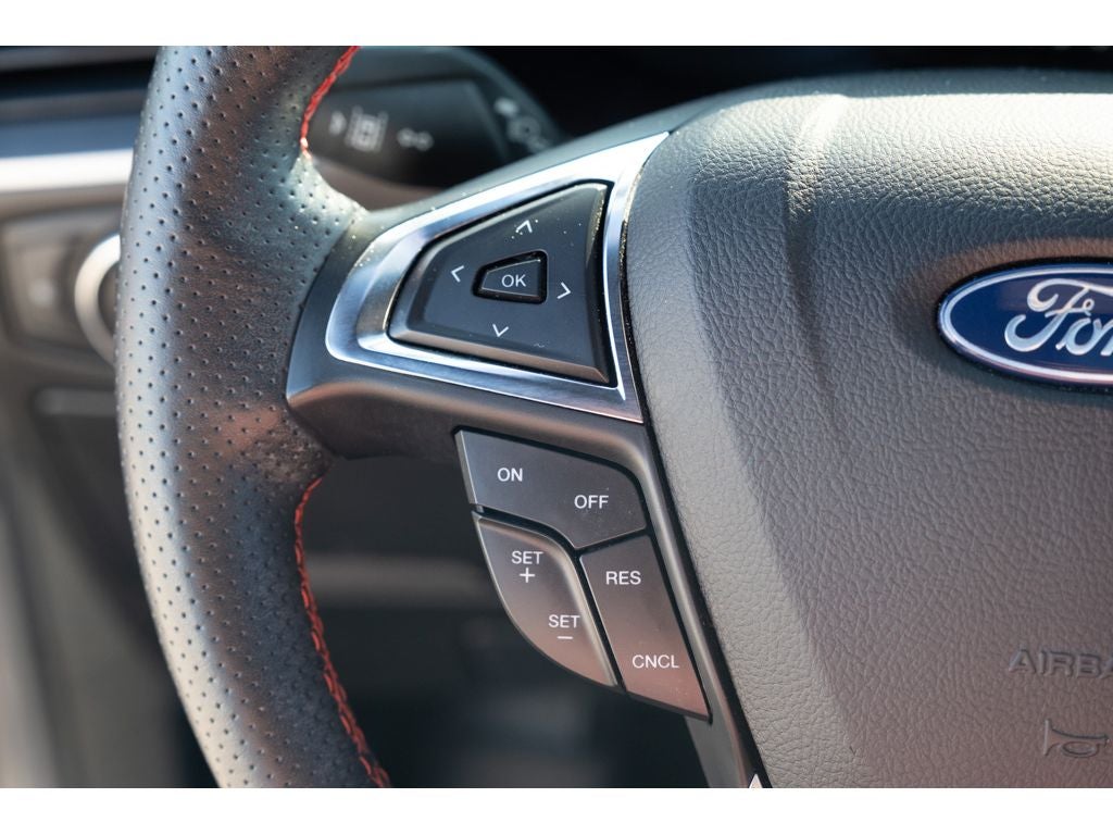 2022 Ford Edge ST Line