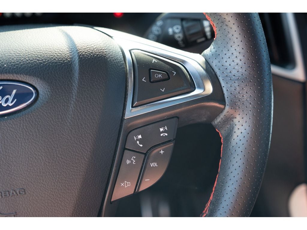 2022 Ford Edge ST Line