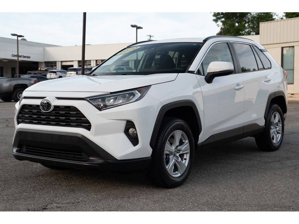 2020 Toyota RAV4 XLE
