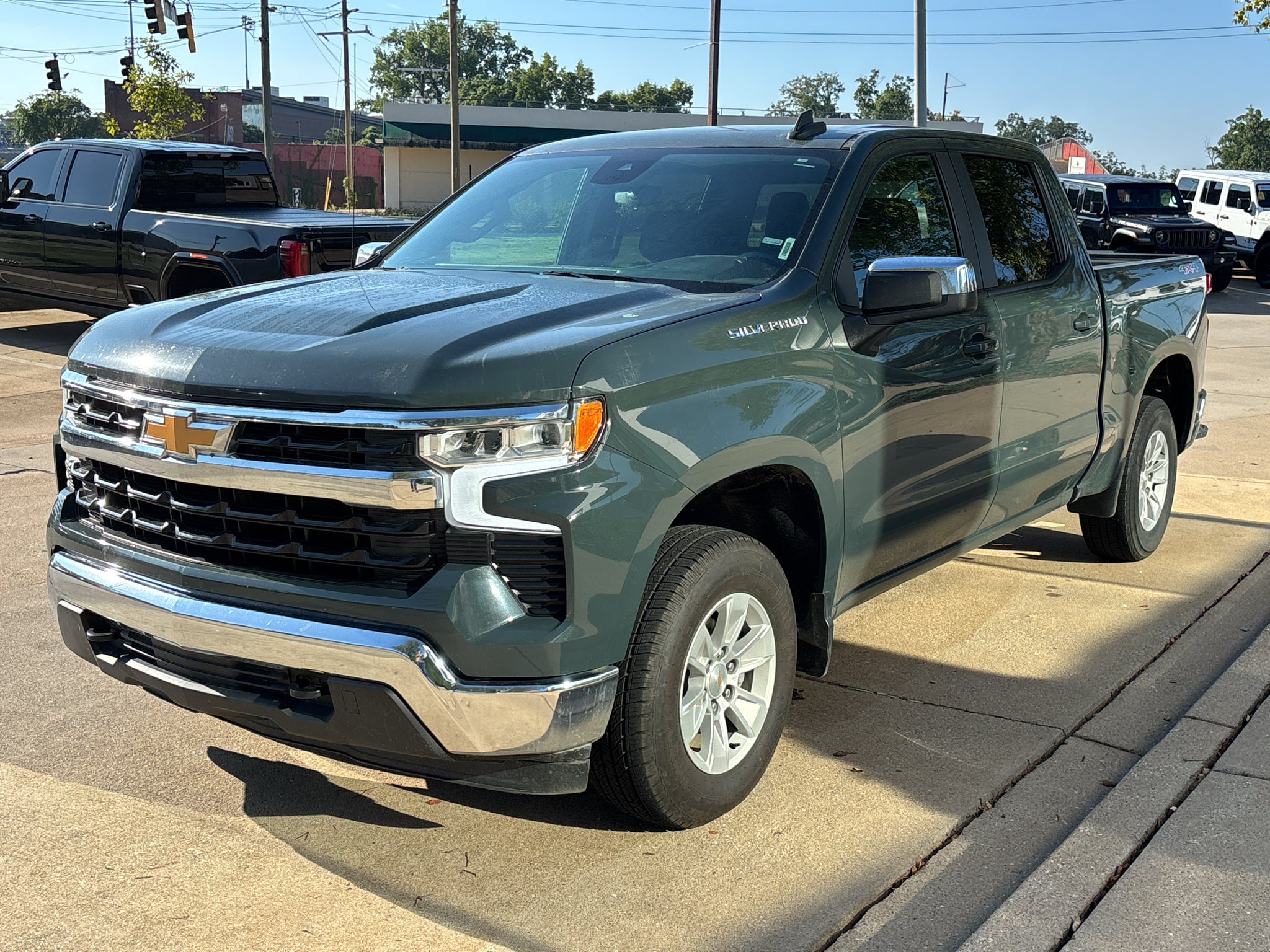 2025 Chevrolet Silverado 1500 LT