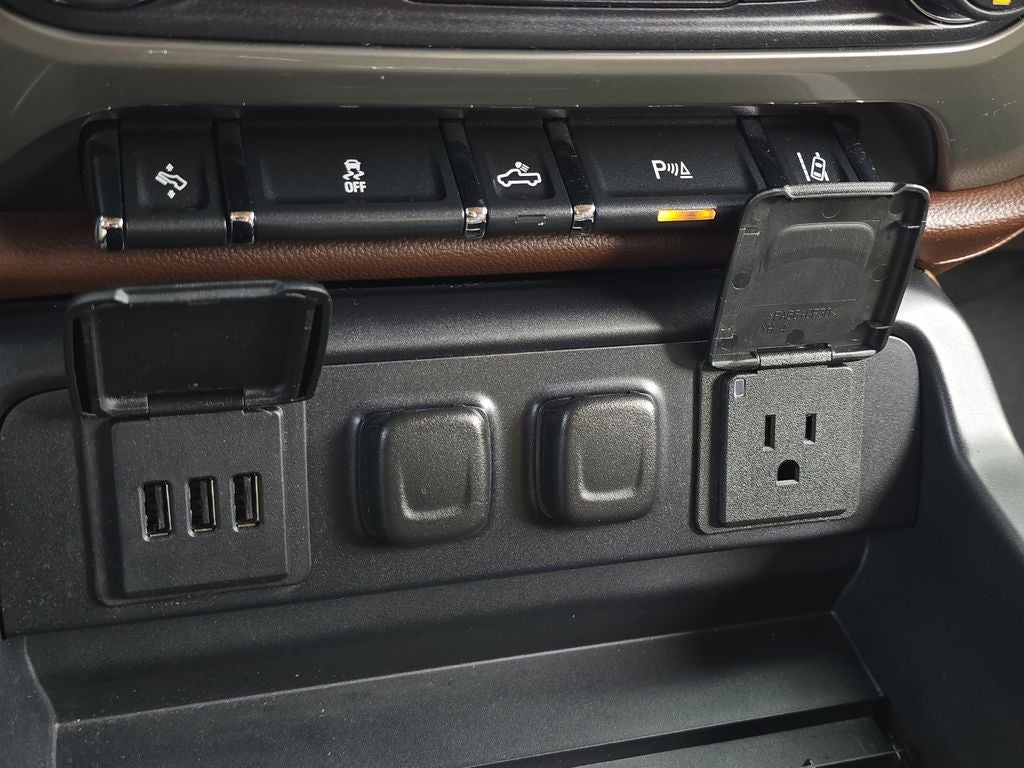 2015 Chevrolet Silverado 1500 High Country