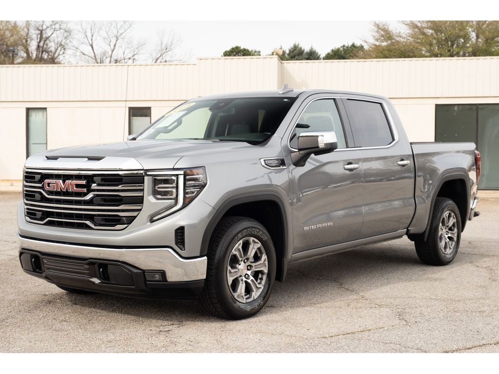 2025 GMC Sierra 1500 SLT
