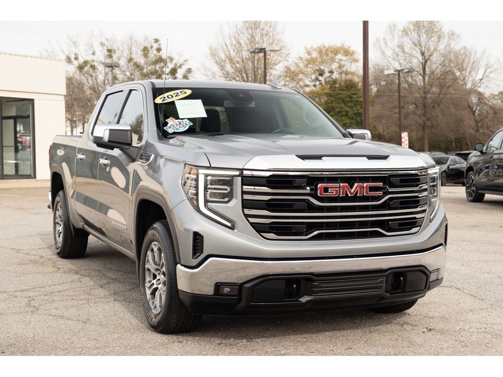 2025 GMC Sierra 1500 SLT
