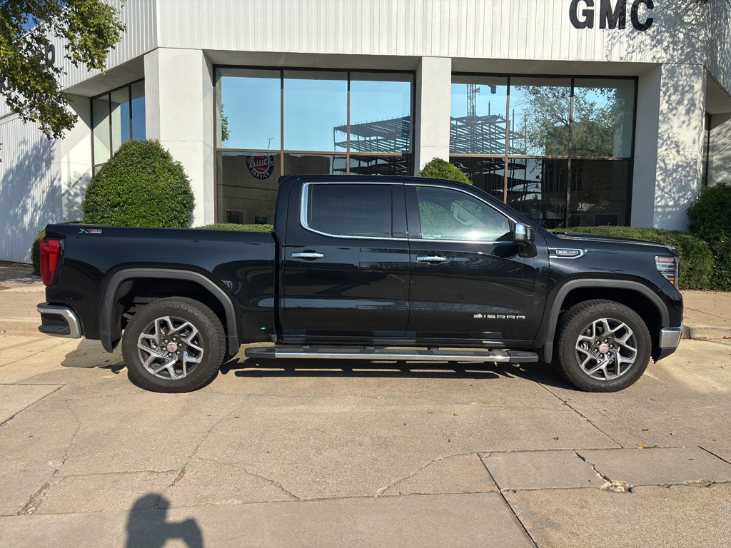 2024 GMC Sierra 1500 SLT