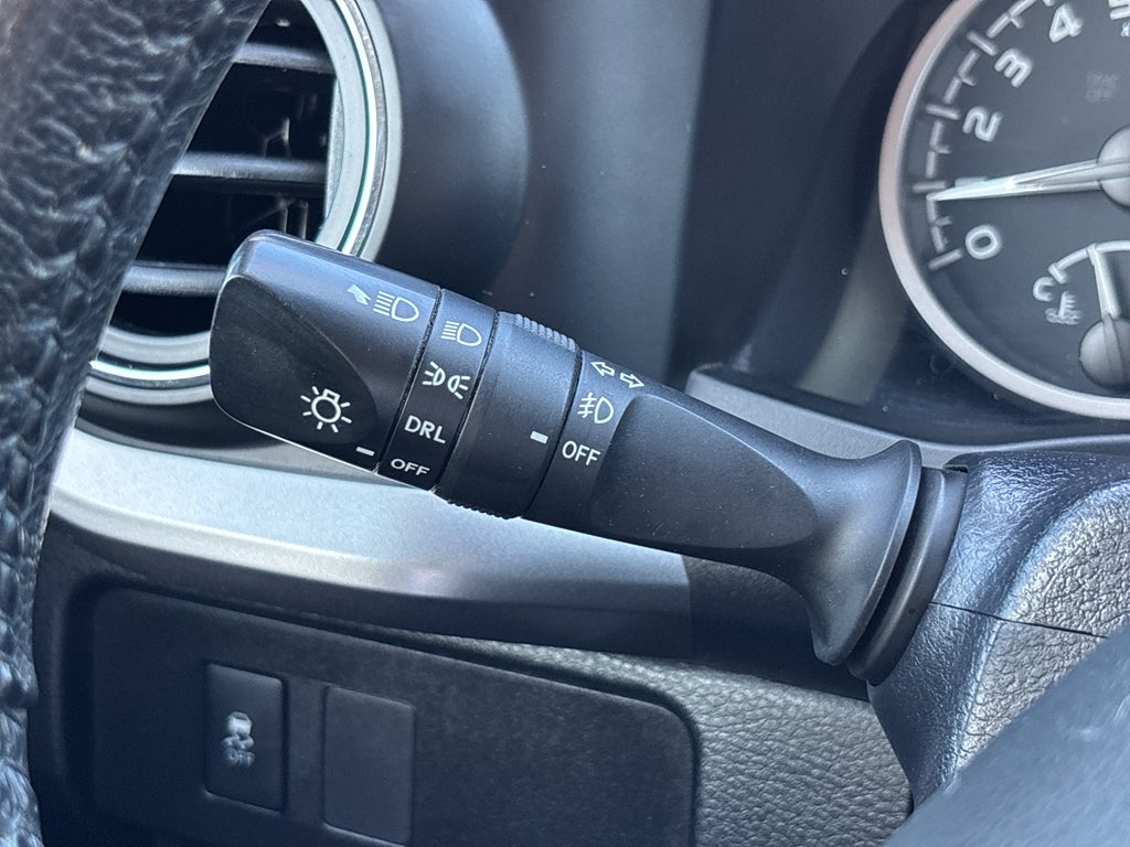 2020 Toyota Tacoma 2WD SR5