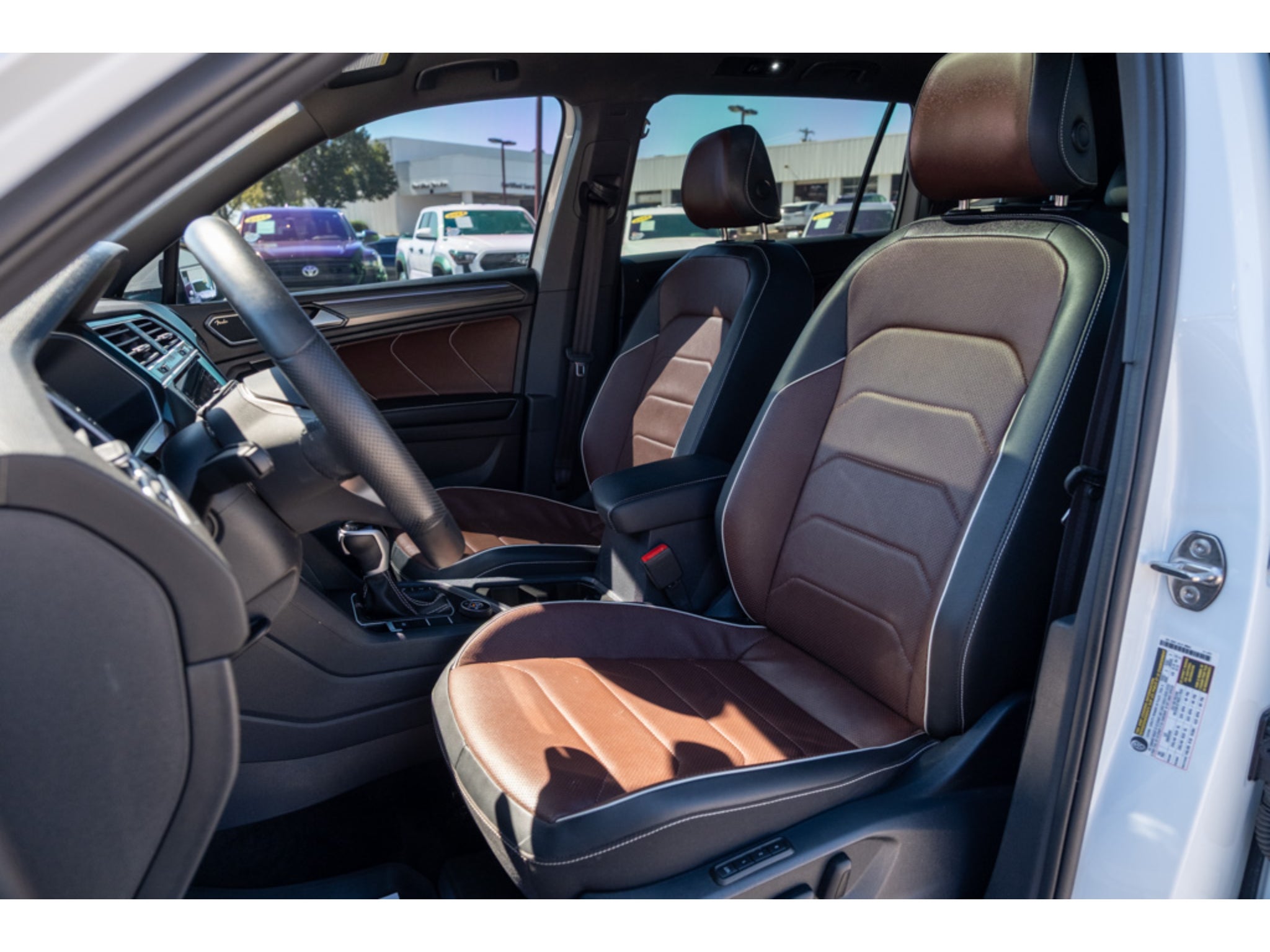 2024 Volkswagen Tiguan SEL R-Line