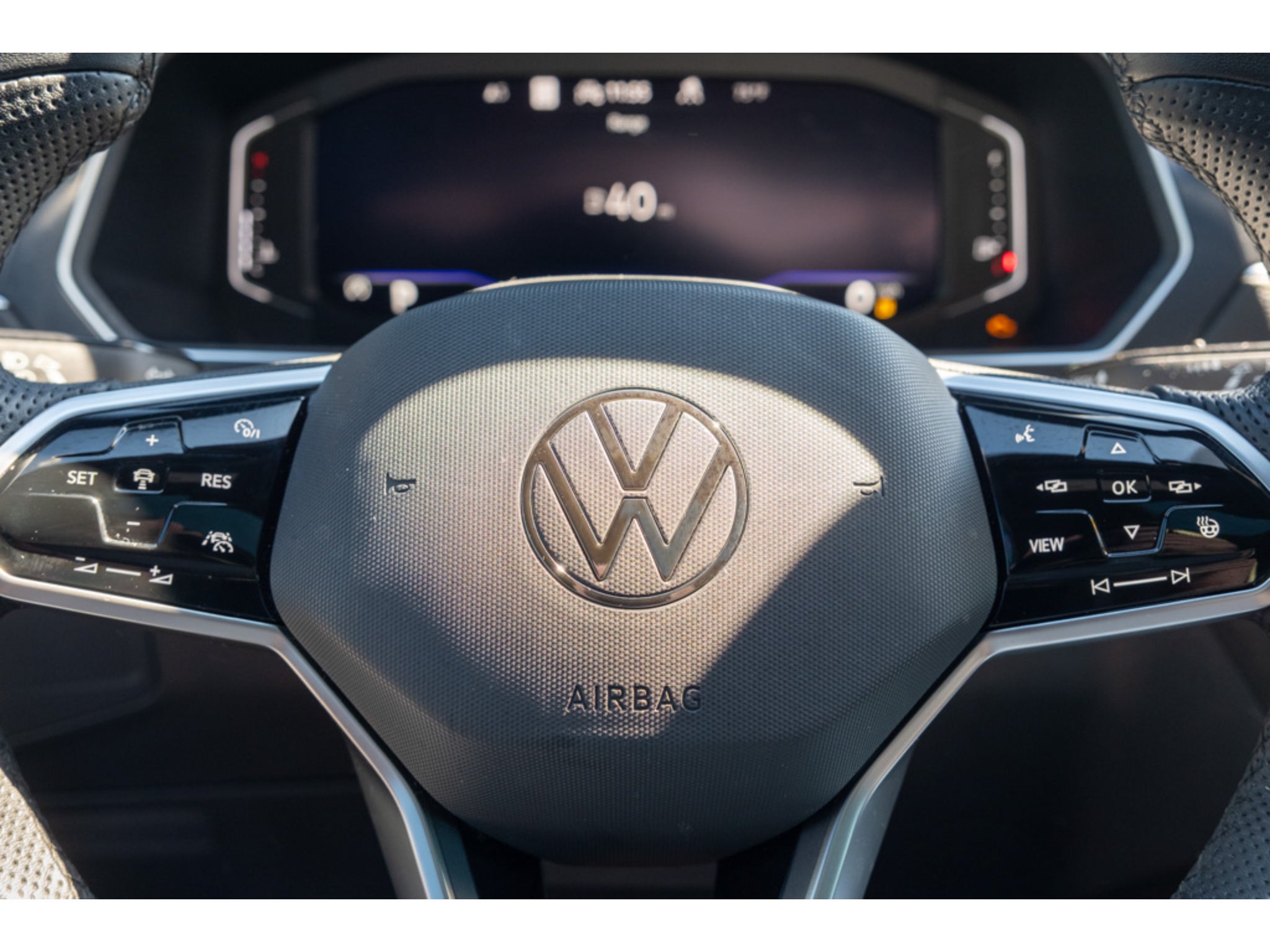 2024 Volkswagen Tiguan SEL R-Line