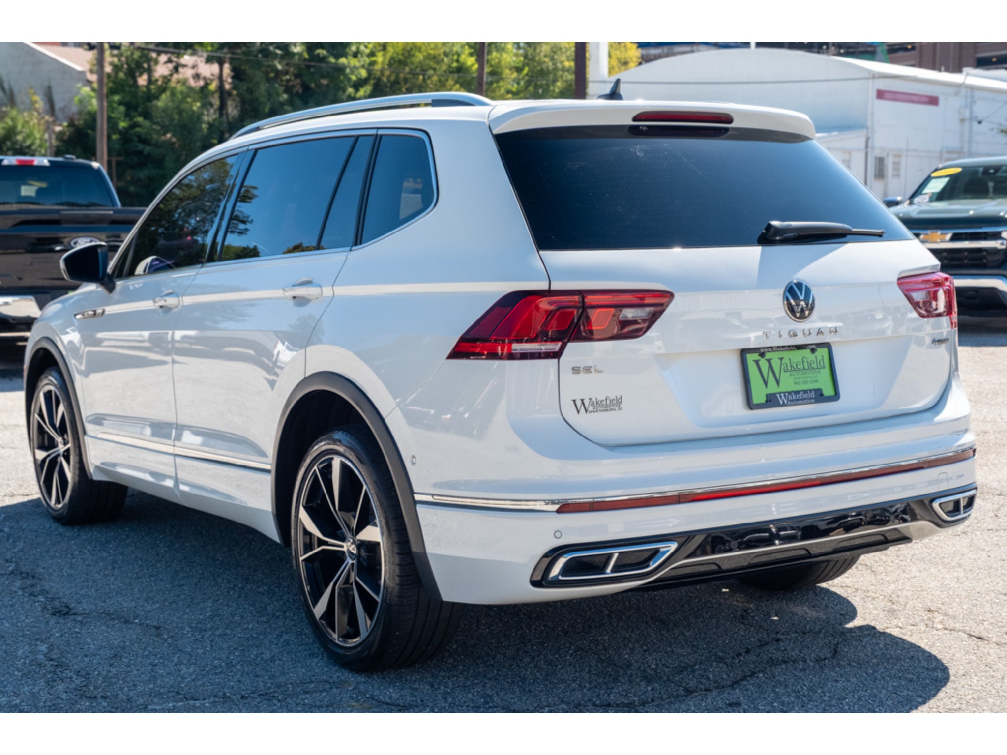 2024 Volkswagen Tiguan SEL R-Line