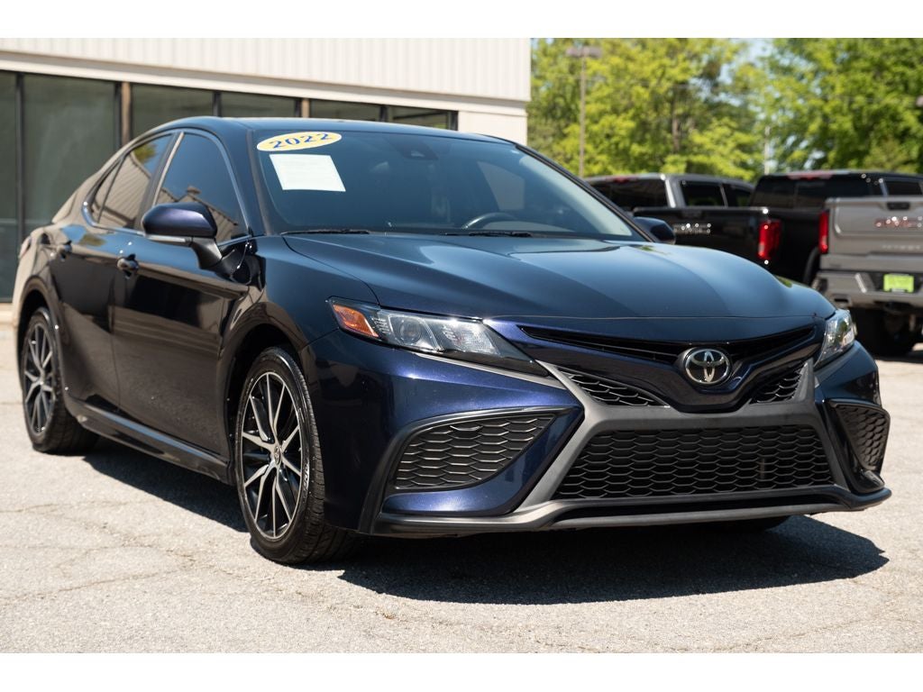 2022 Toyota Camry SE