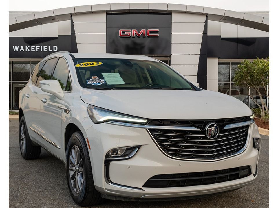2023 Buick Enclave Essence