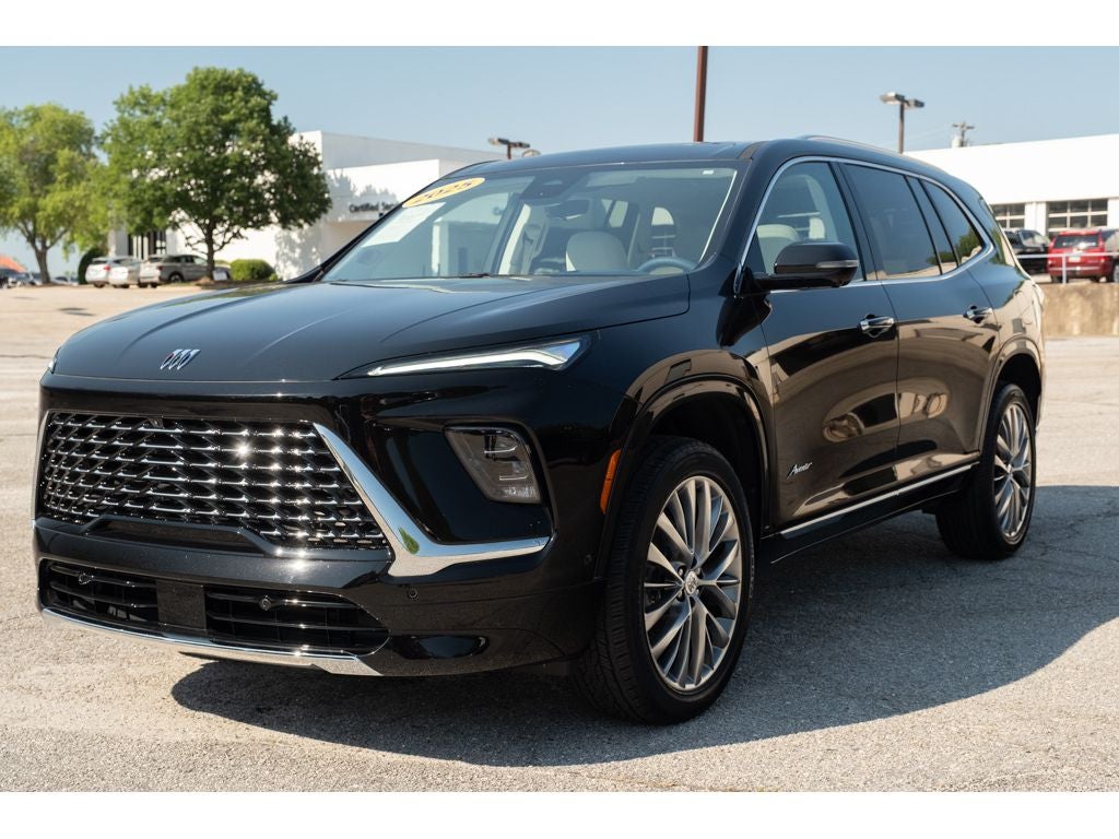 2025 Buick Enclave Avenir
