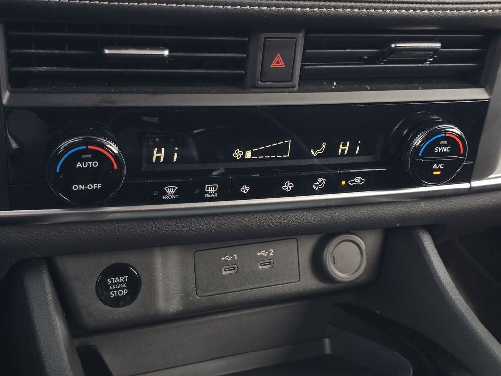 2025 Nissan Rogue SV