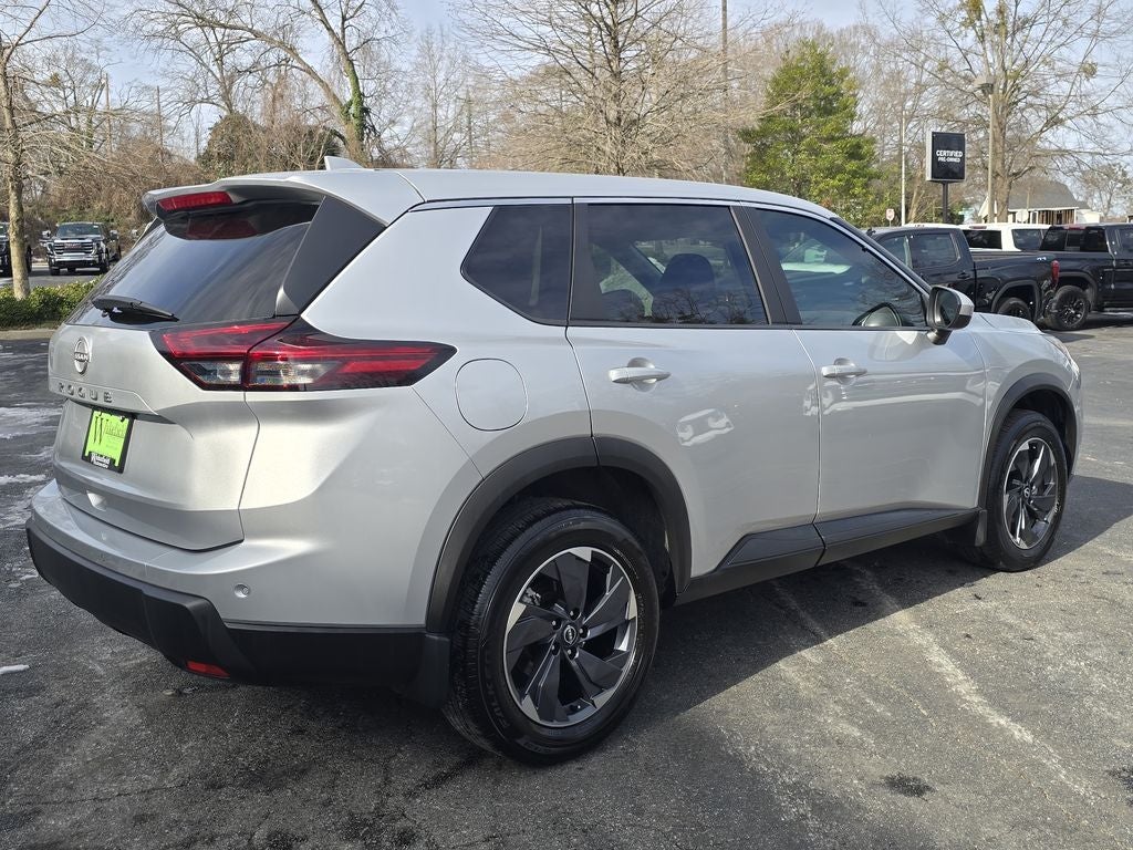 2025 Nissan Rogue SV