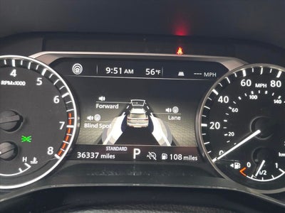 2025 Nissan Pathfinder SV