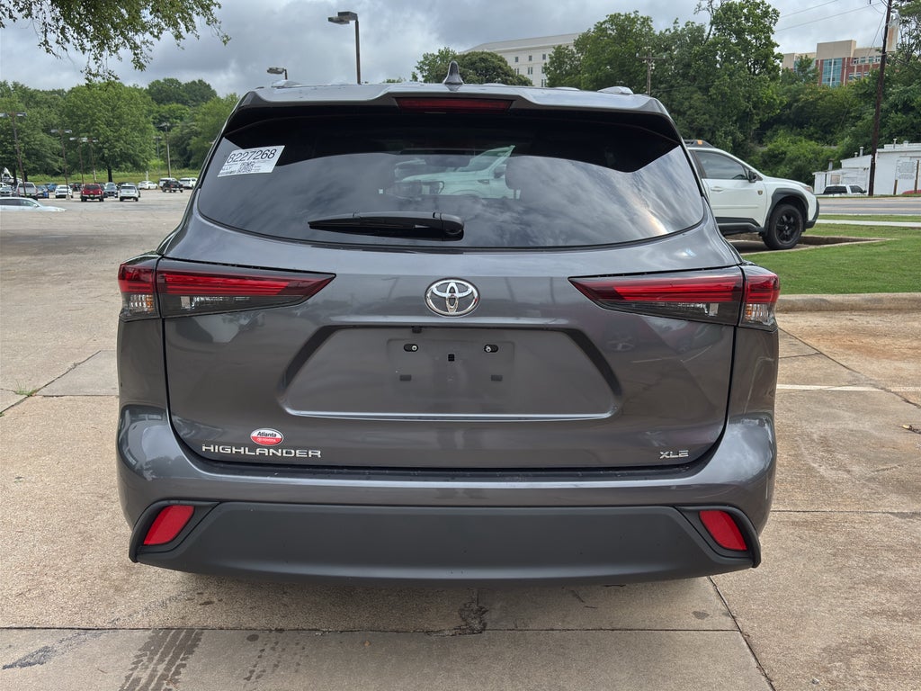 2025 Toyota Highlander LE