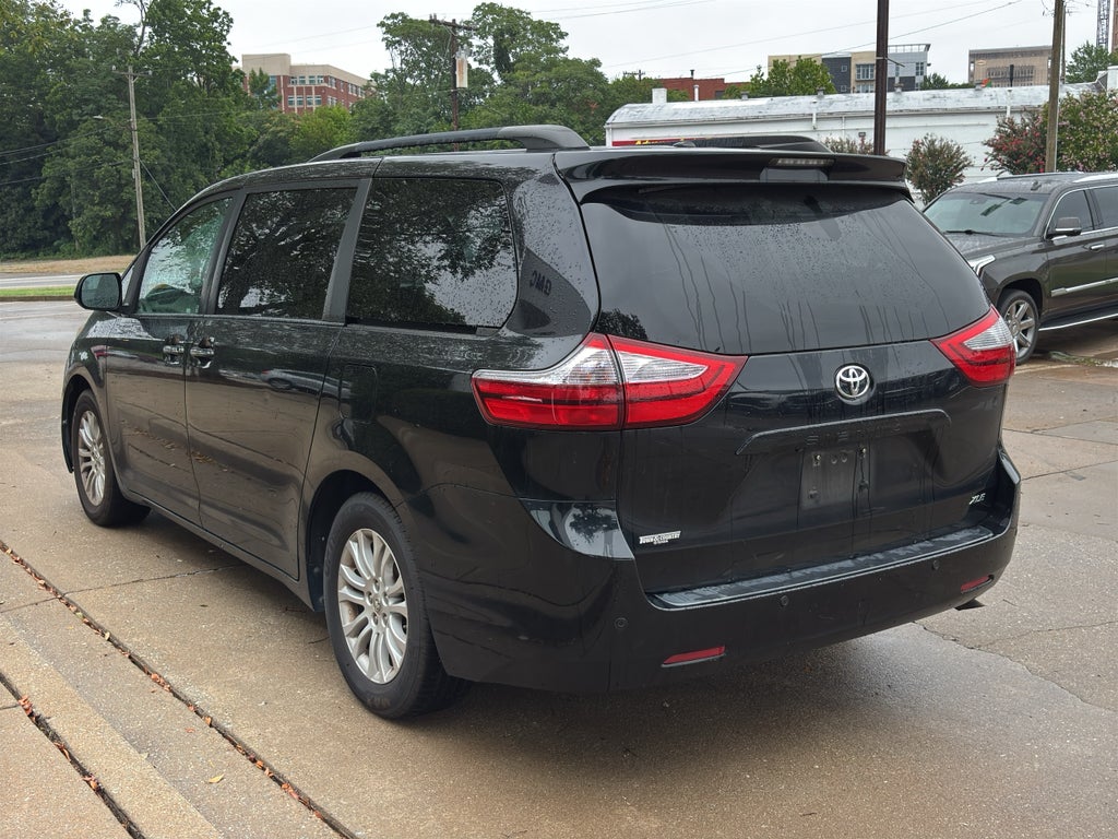 2015 Toyota Sienna XLE