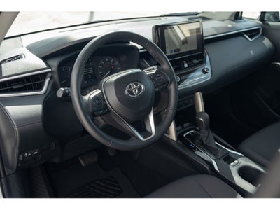 2024 Toyota Corolla Cross LE