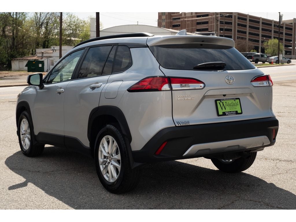 2024 Toyota Corolla Cross LE