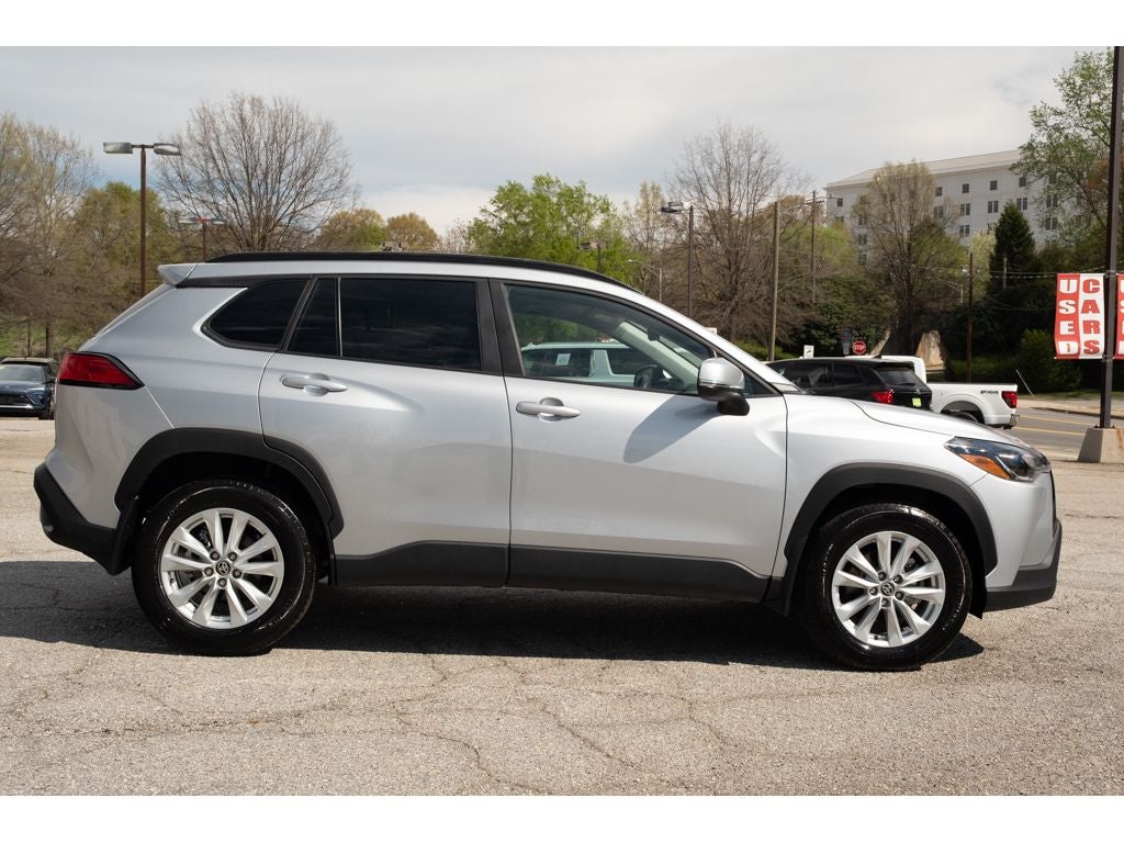 2024 Toyota Corolla Cross LE