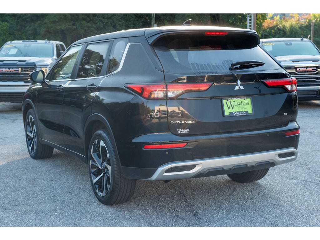 2024 Mitsubishi Outlander SE