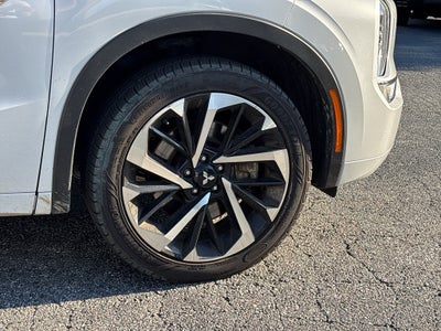 2024 Mitsubishi Outlander Plug-In Hybrid SEL