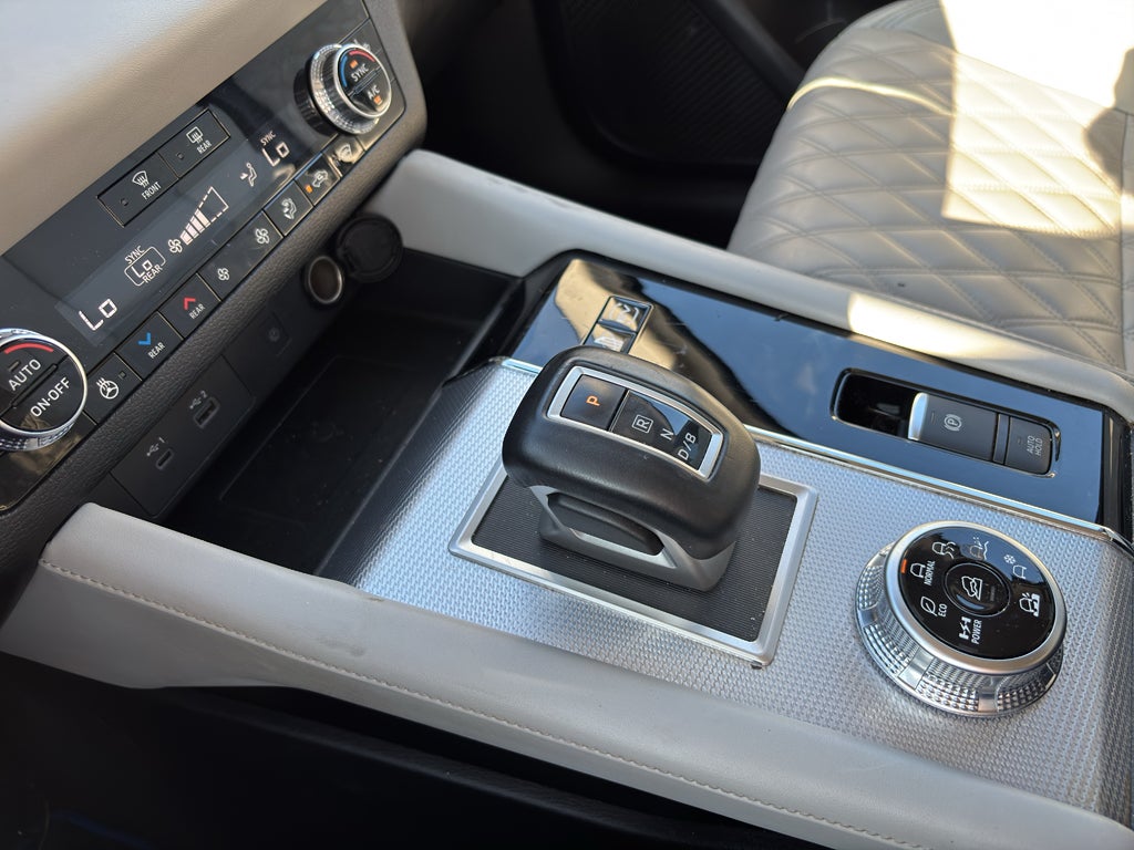 2024 Mitsubishi Outlander Plug-In Hybrid SEL