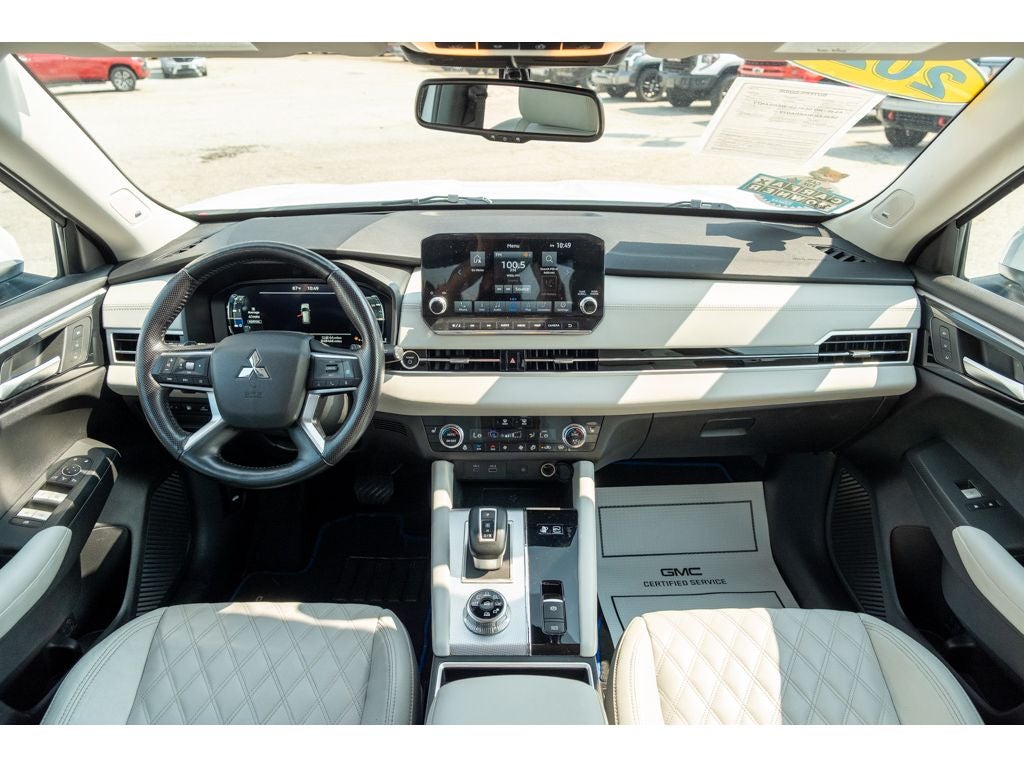 2024 Mitsubishi Outlander Plug-In Hybrid SEL