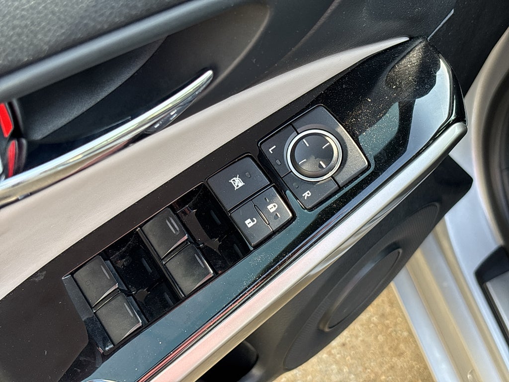 2016 Lexus IS 200t 