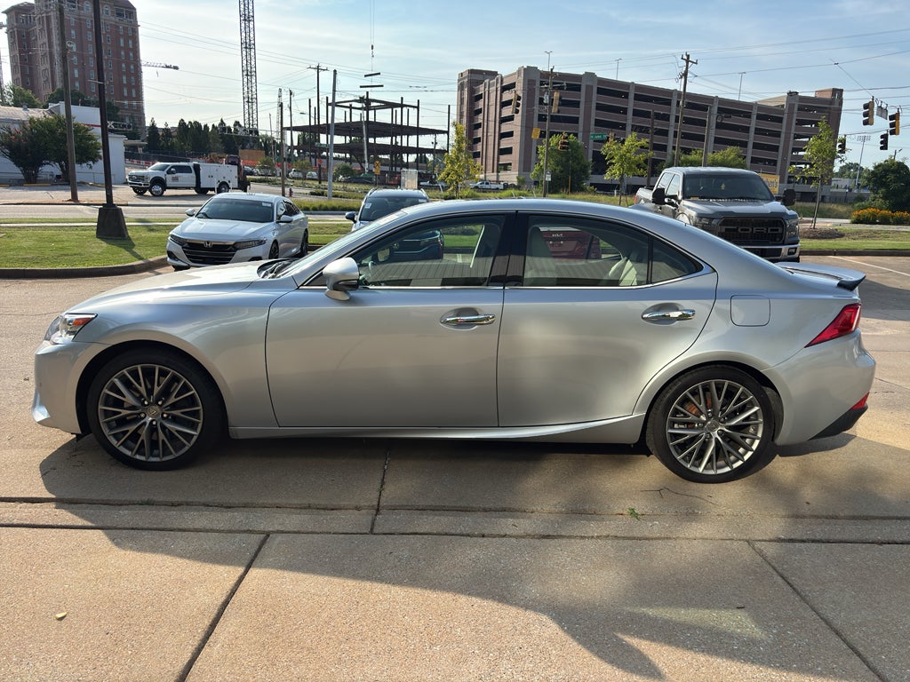 2016 Lexus IS 200t 