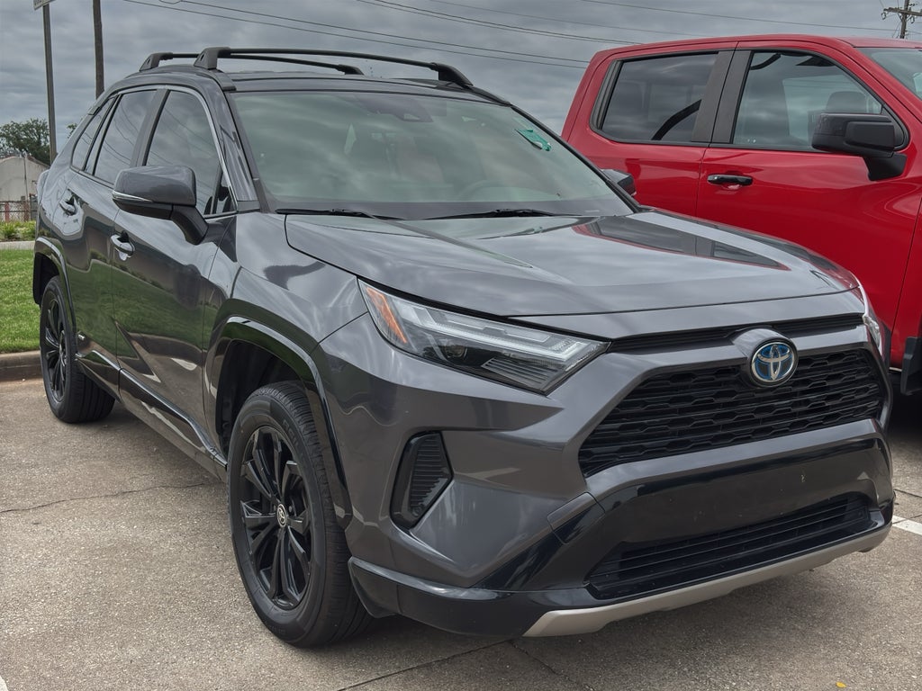 2022 Toyota RAV4 Hybrid SE