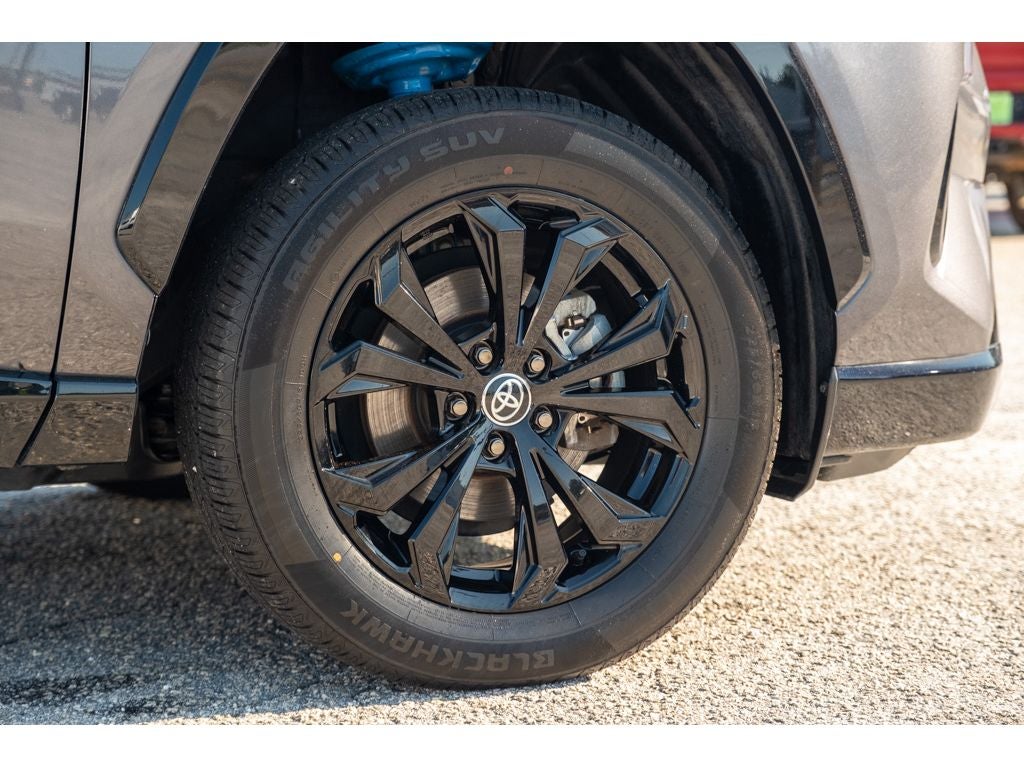 2022 Toyota RAV4 Hybrid SE