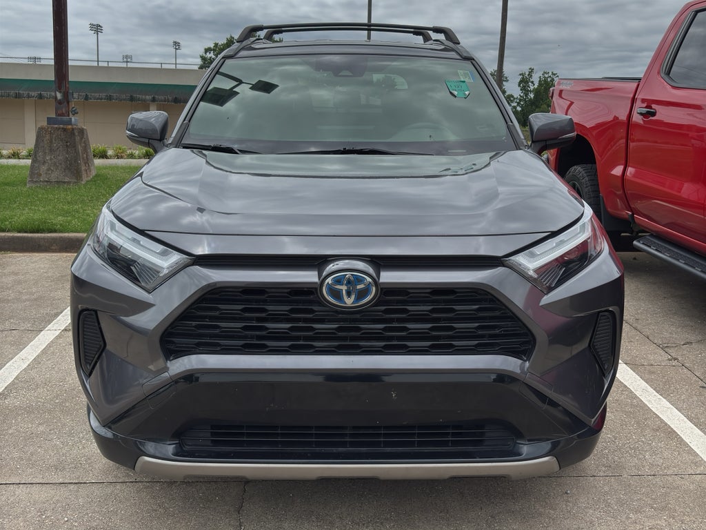 2022 Toyota RAV4 Hybrid SE