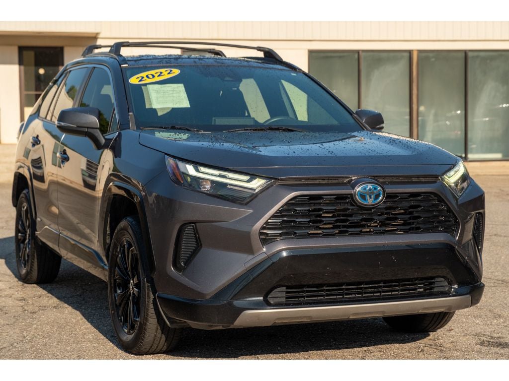 2022 Toyota RAV4 Hybrid SE