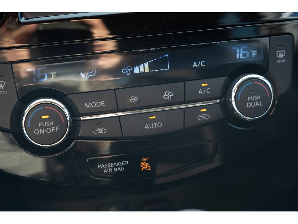 2015 Nissan Rogue SV