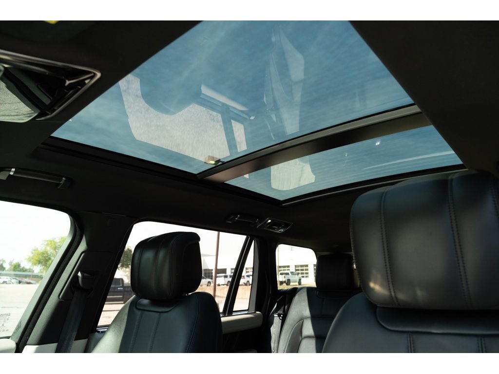 2018 Land Rover Range Rover Base